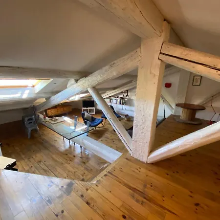 Apartment Atypique Sous Les Toits D'avignon Au Coeur De L'intra-muros Avec Parking Avignon