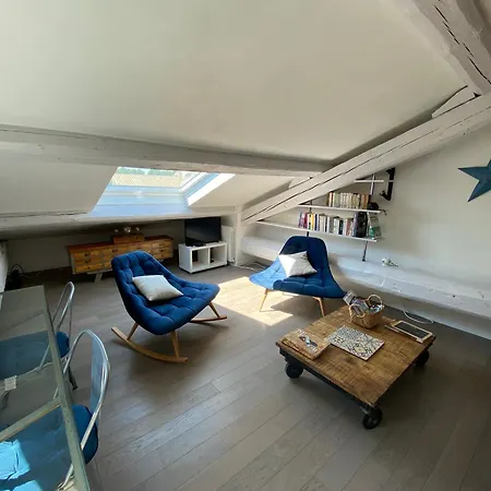 Atypique Sous Les Toits D'avignon Au Coeur De L'intra-muros Avec Parking * Avignon